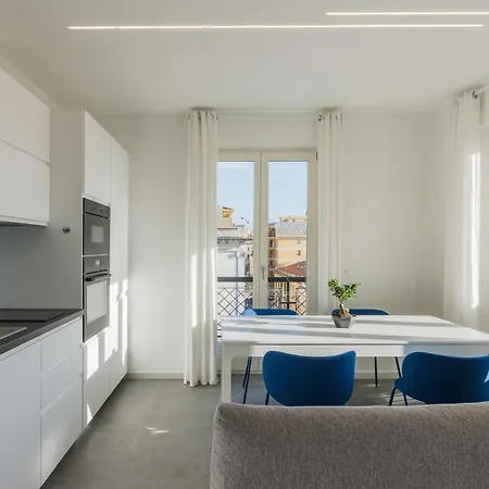 Lux Guest House, Qi In Centro *
