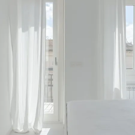 Lux Guest House, Qi In Centro Guest house *